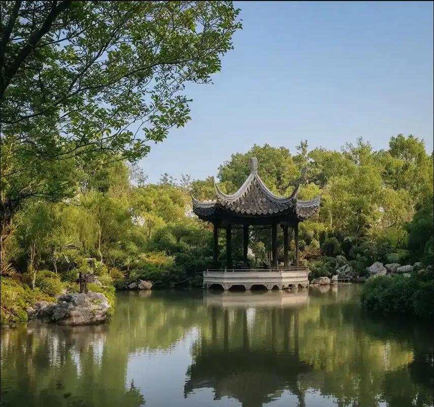 察隅县梦露餐饮有限公司